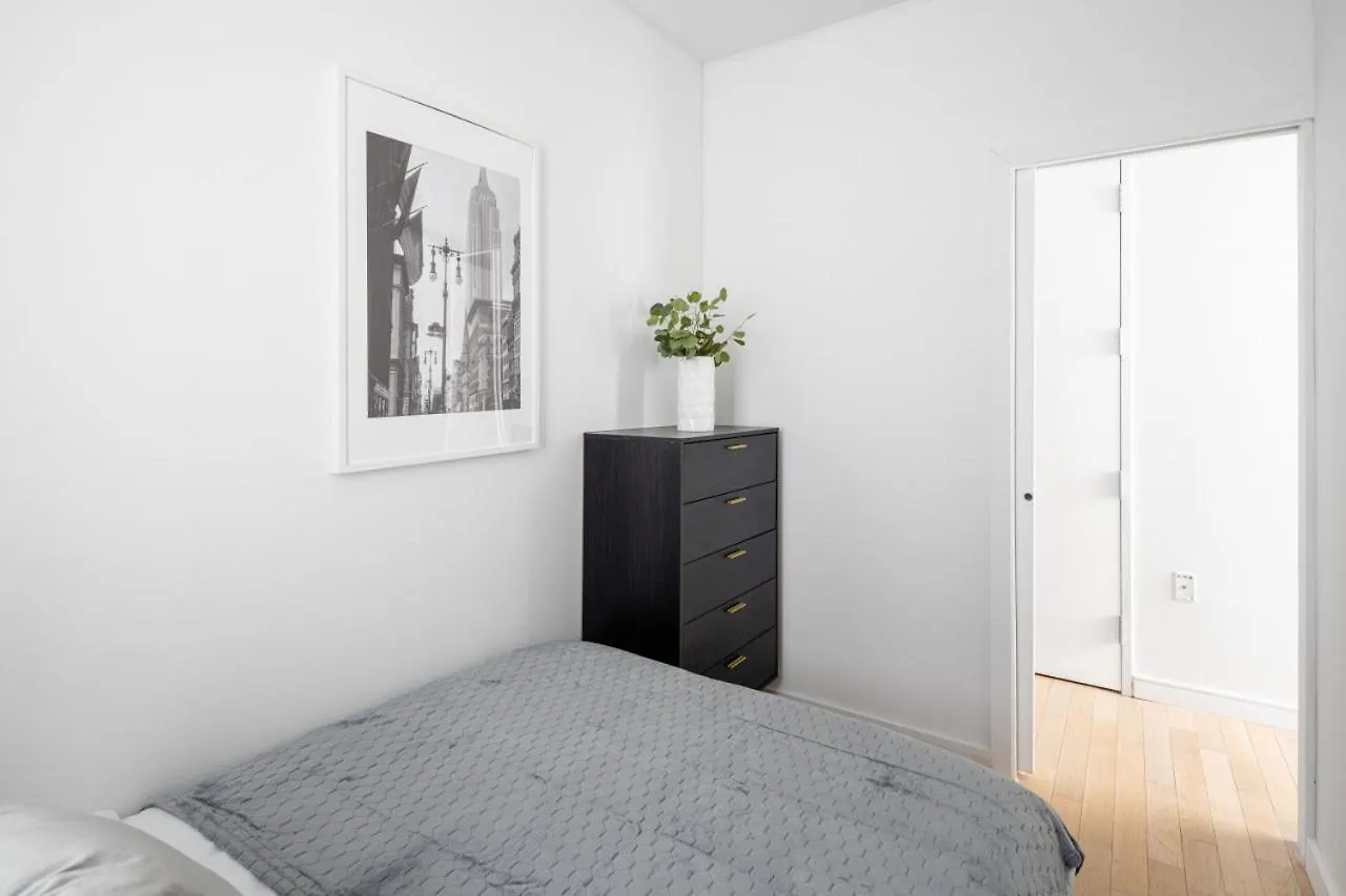 Beautiful 2Bd With A Gym Near Times Square Apartment New York